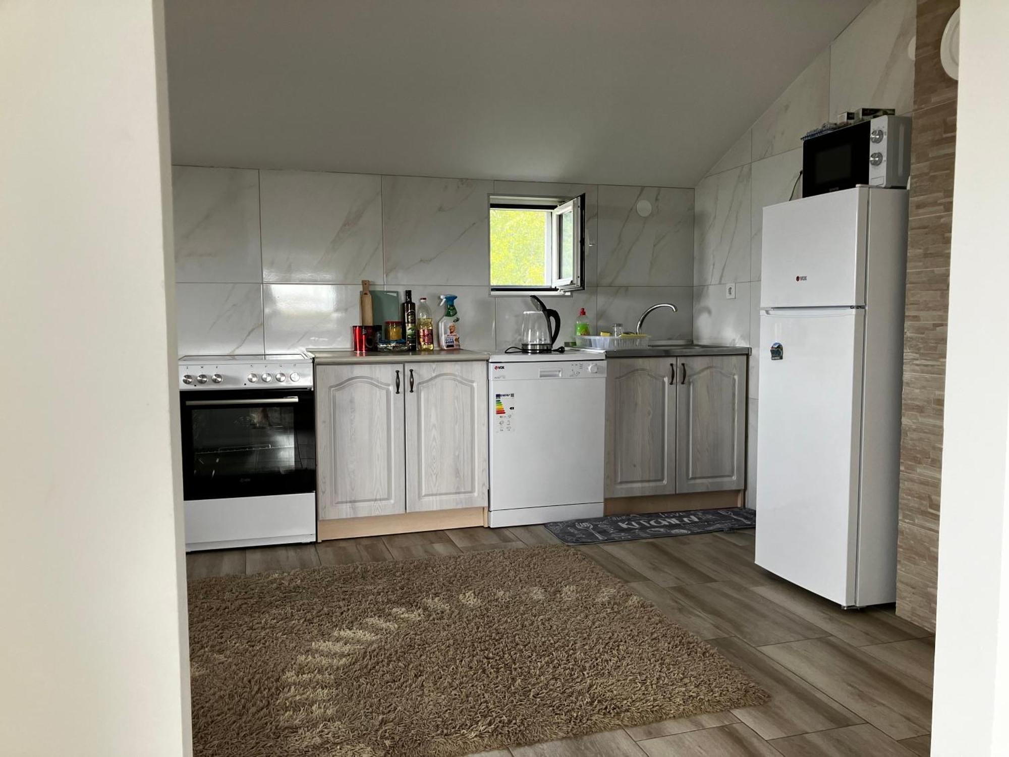 Апартаменты Cozy, Fully Equipped, Free Parking&Wifi, Quiet, 2Bd Подгорица Экстерьер фото