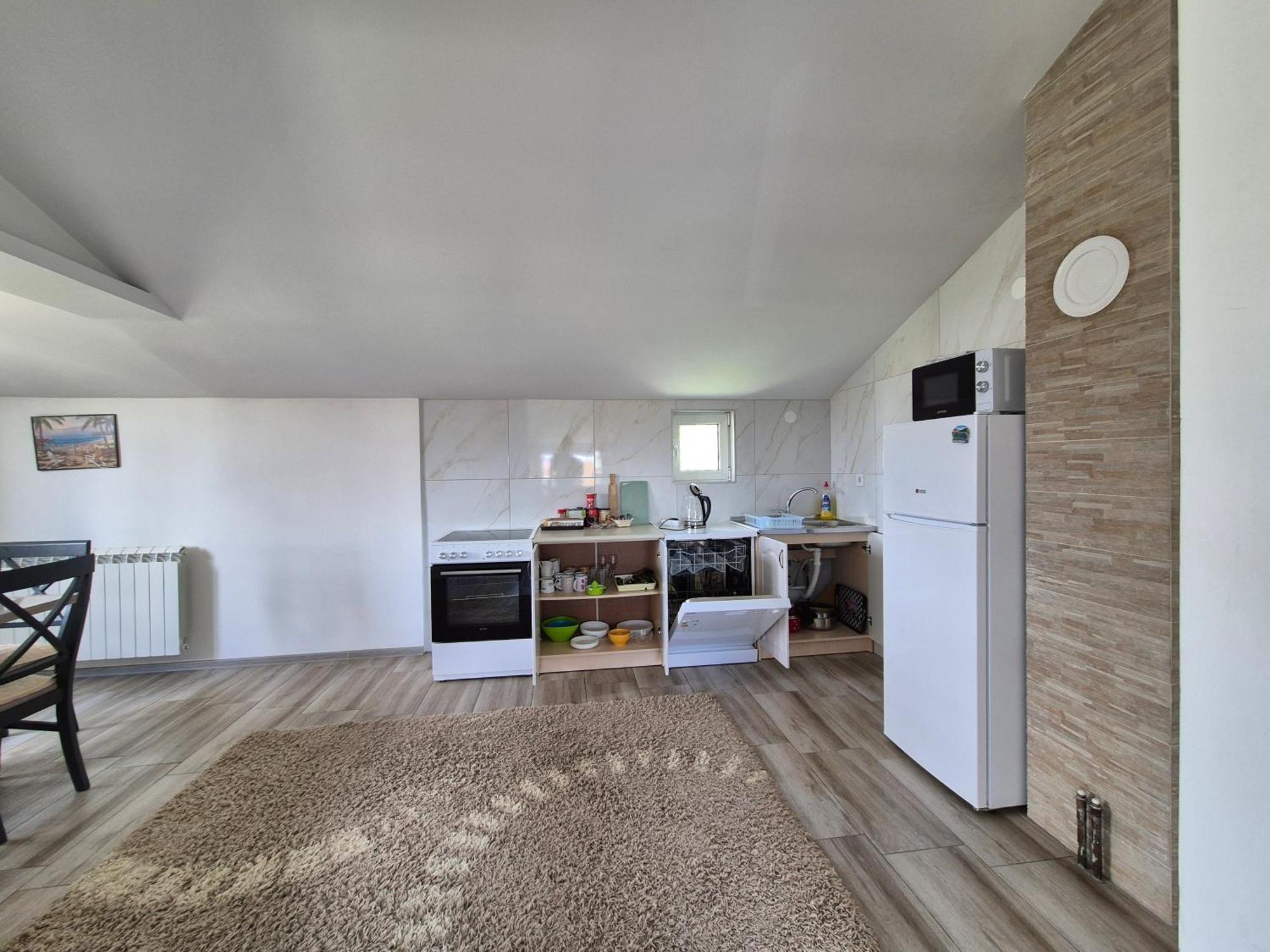 Апартаменты Cozy, Fully Equipped, Free Parking&Wifi, Quiet, 2Bd Подгорица Экстерьер фото