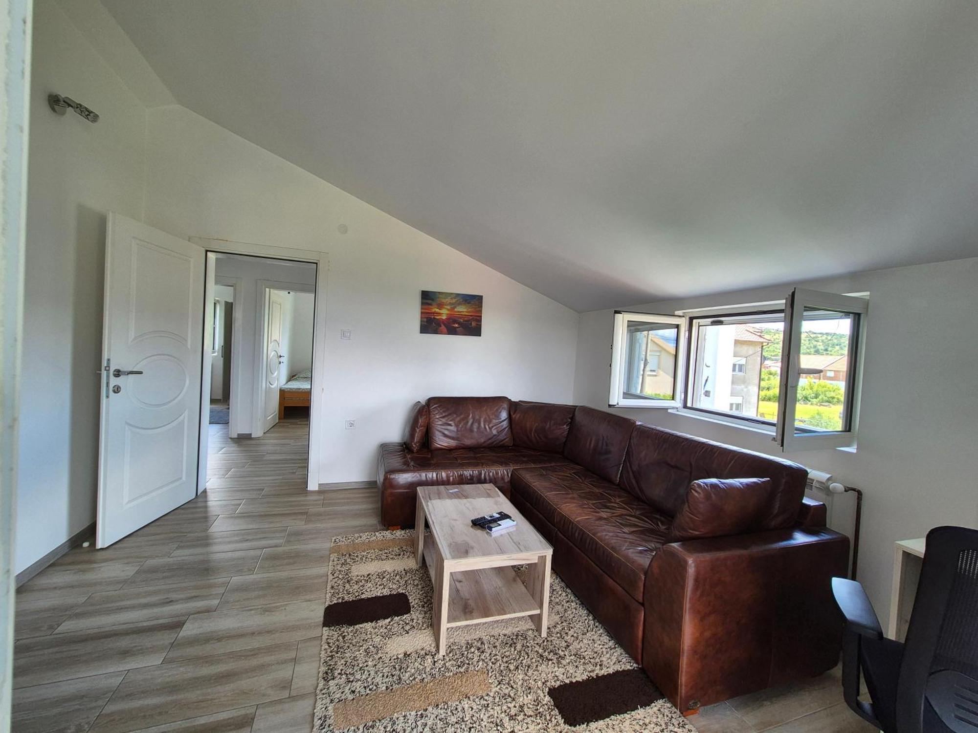 Апартаменты Cozy, Fully Equipped, Free Parking&Wifi, Quiet, 2Bd Подгорица Экстерьер фото