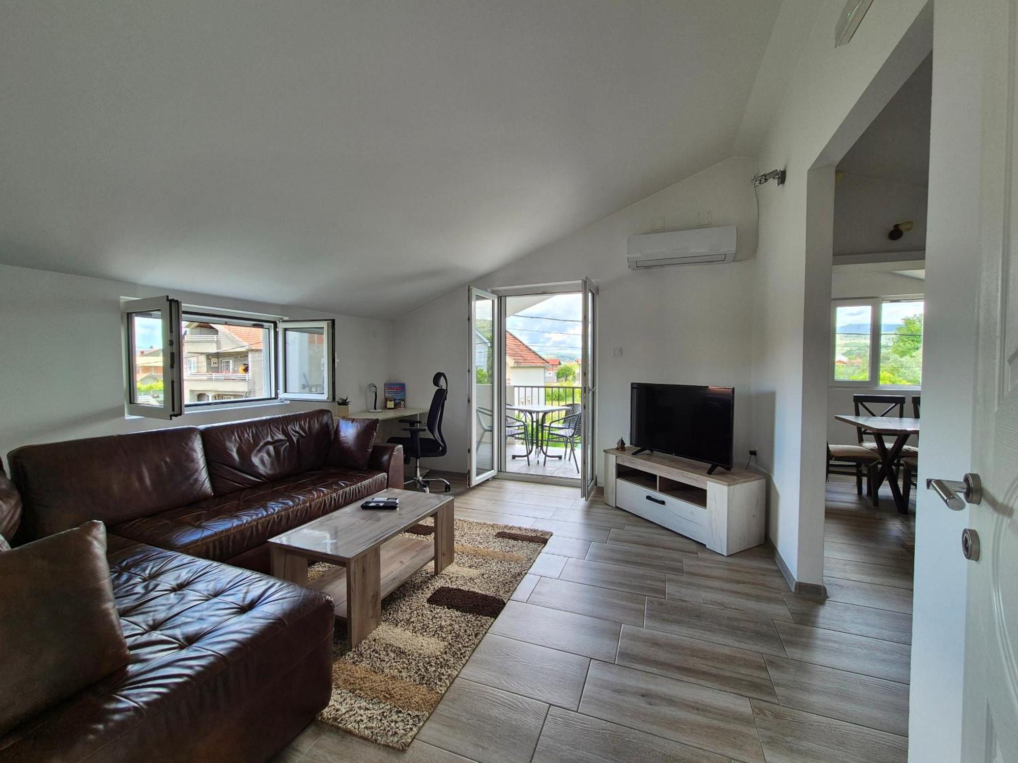 Апартаменты Cozy, Fully Equipped, Free Parking&Wifi, Quiet, 2Bd Подгорица Экстерьер фото